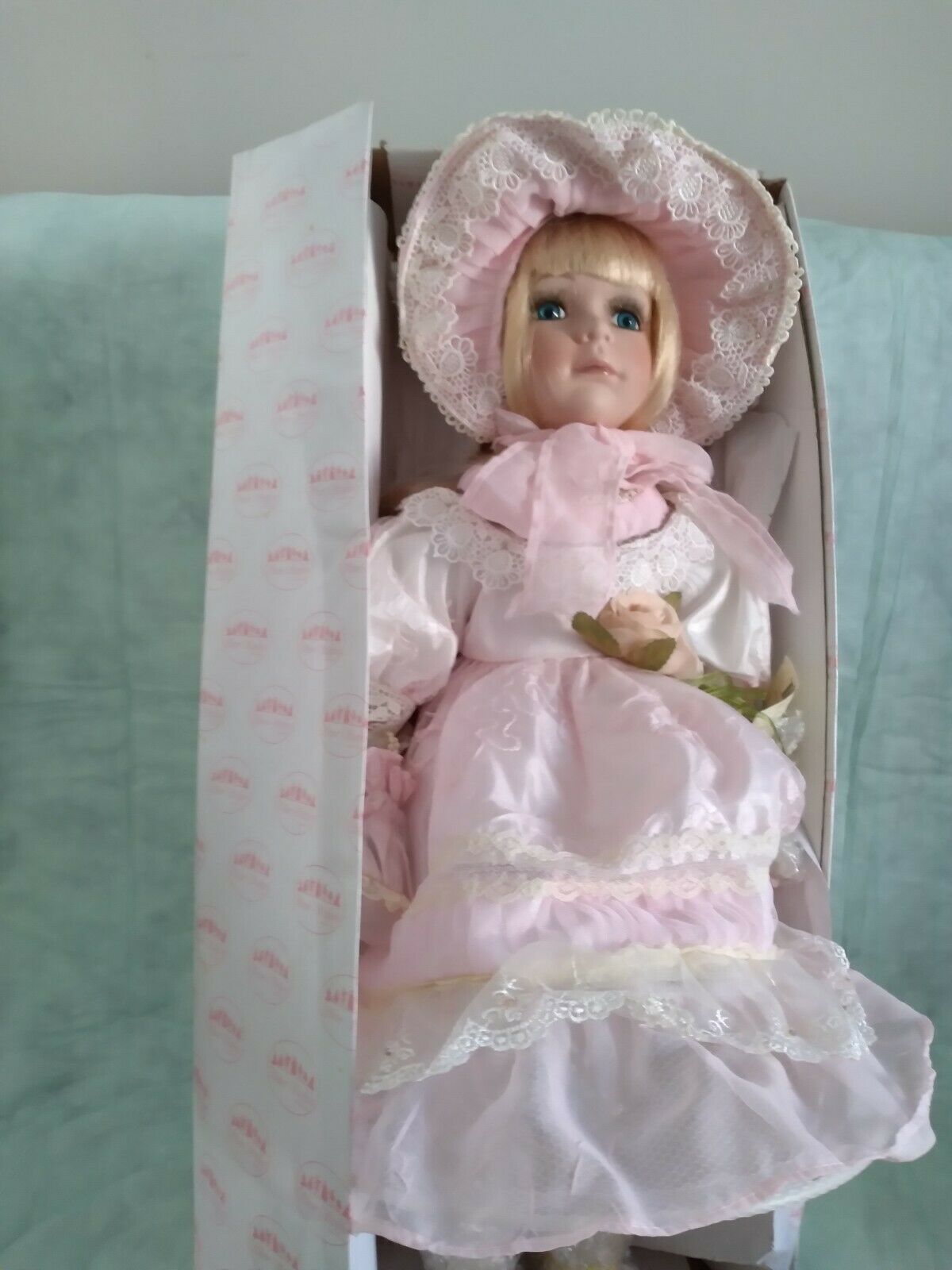 Show Stoppers Porcelain Doll New In Box Pink Dress W/hat Victorian H-22" Vintage