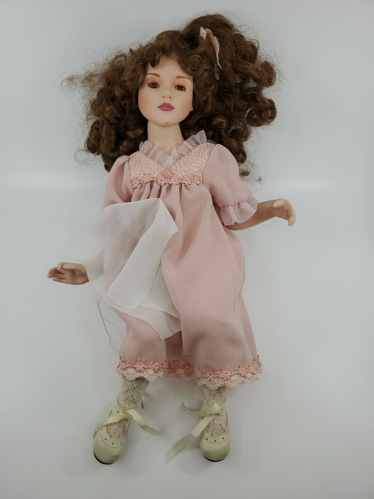 Show-stoppers Inc Collectible Porcelain Doll Lte 3500