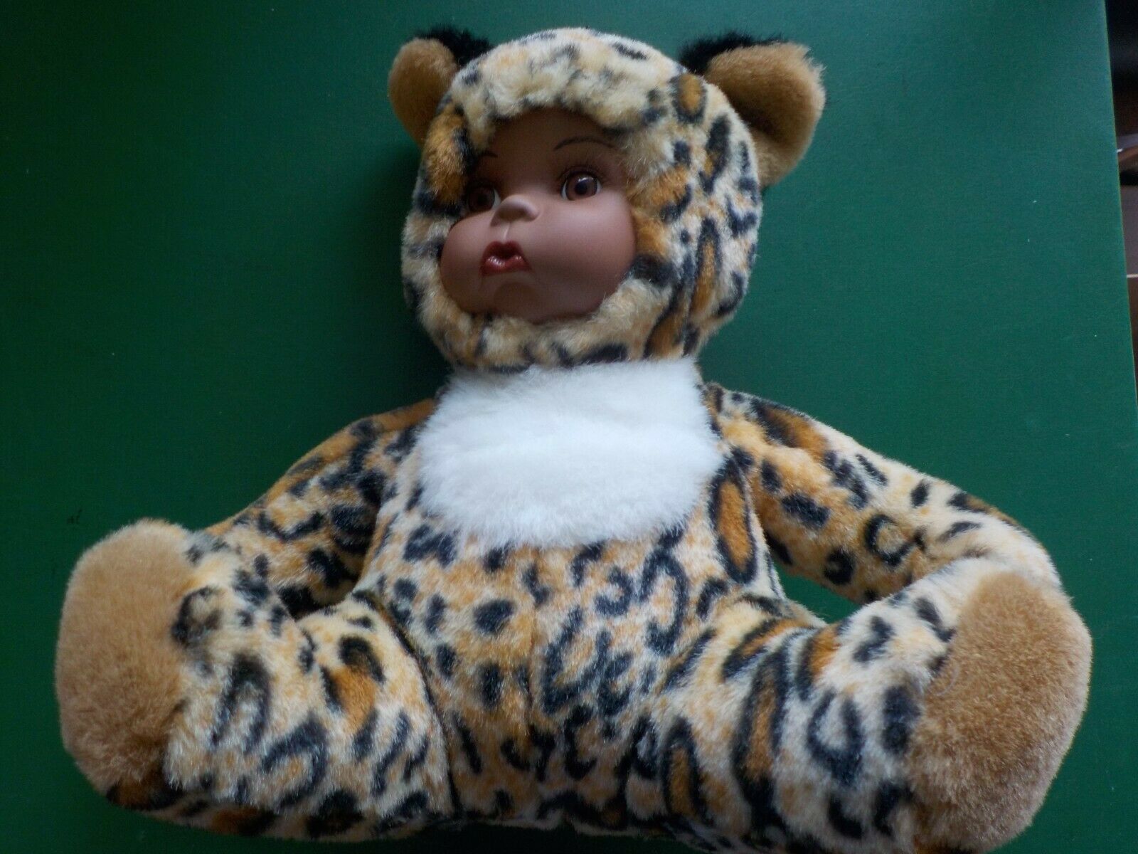 Show Stoppers  Tiger Plush Doll With Brown Porcelain Face (cl Tub 7)